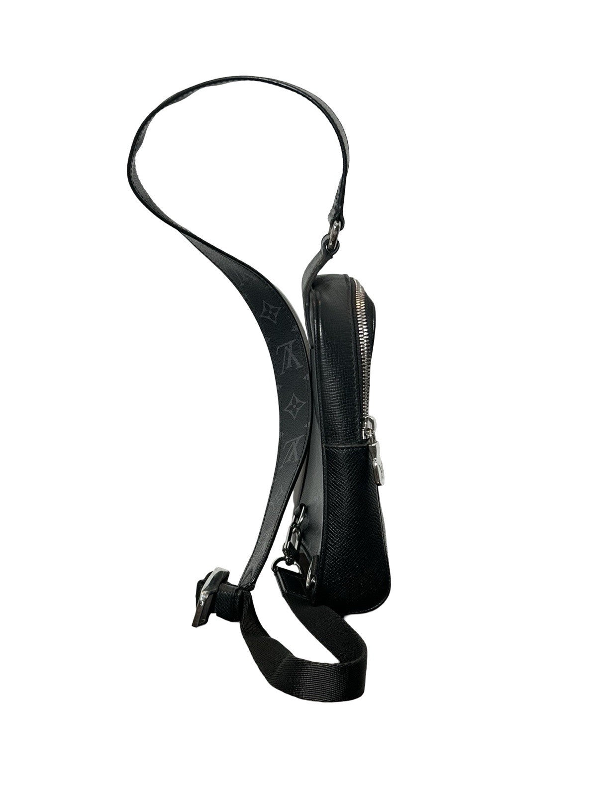 Louis Vuitton Outdoor Slingbag Monogram Taigarama