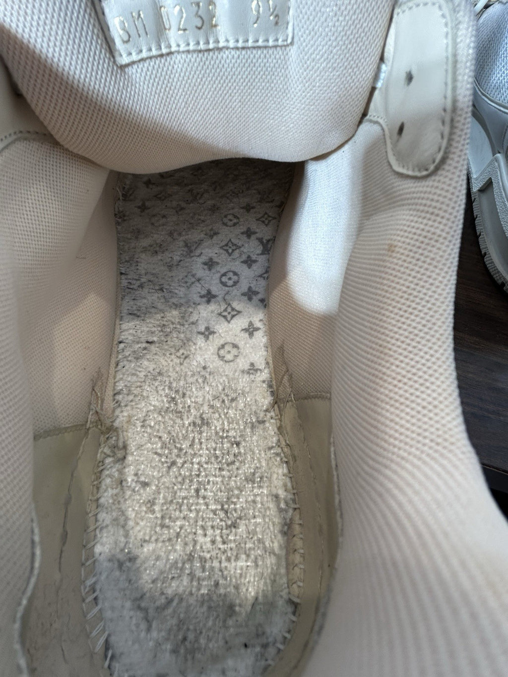 Louis Vuitton LV Trainer Line Sneakers In White Beige Size 9.5 LV / 10.5 Us