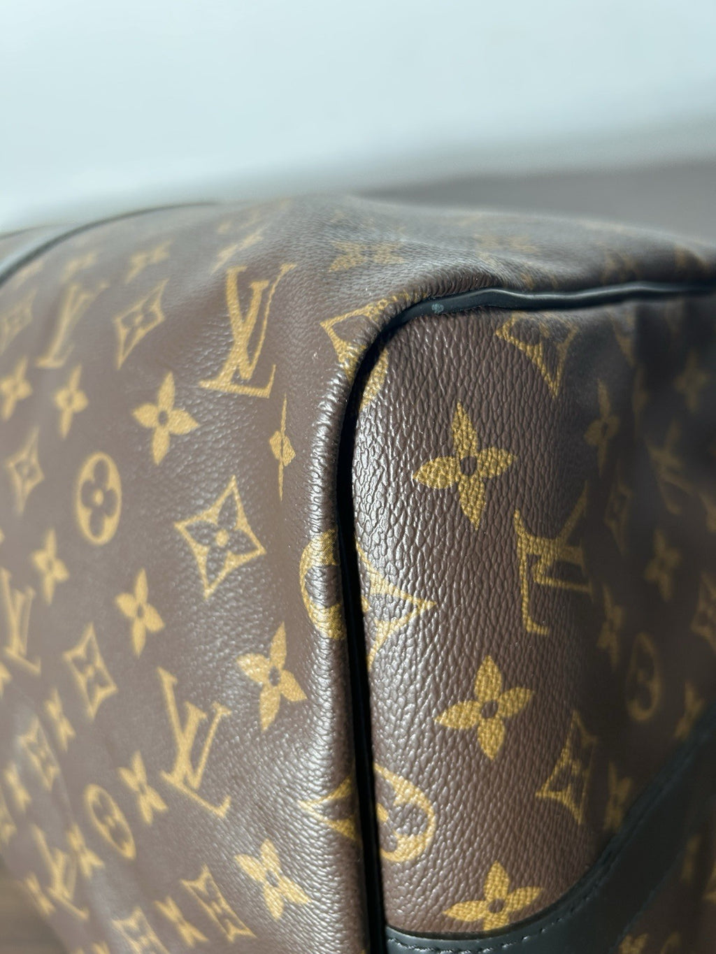 Louis Vuitton Monogram Macassar Keepall Bandoulière travel bag