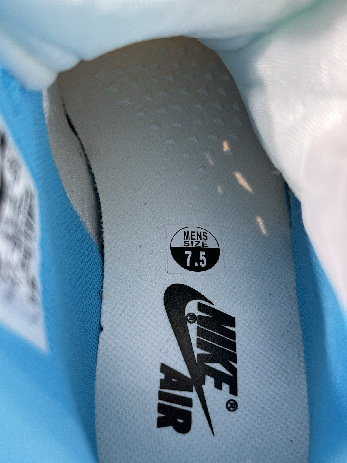 Off-White x Jordan 1 Retro High "University Blue" US 7.5