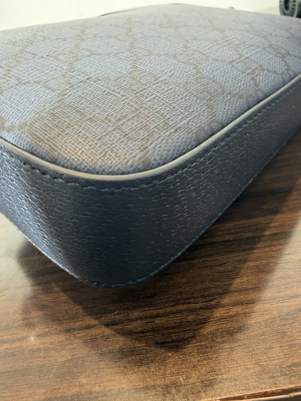 Gucci GG Supreme Crossbody Bag