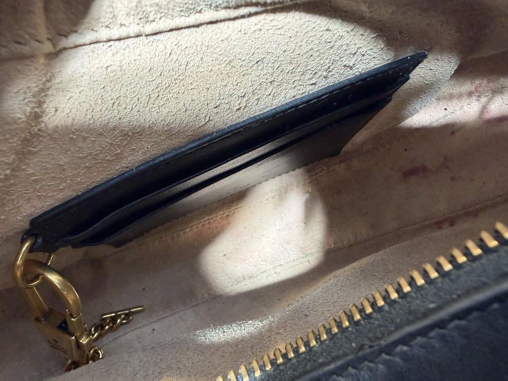 Gucci Double G Marmont Shoulder Bag In Black 