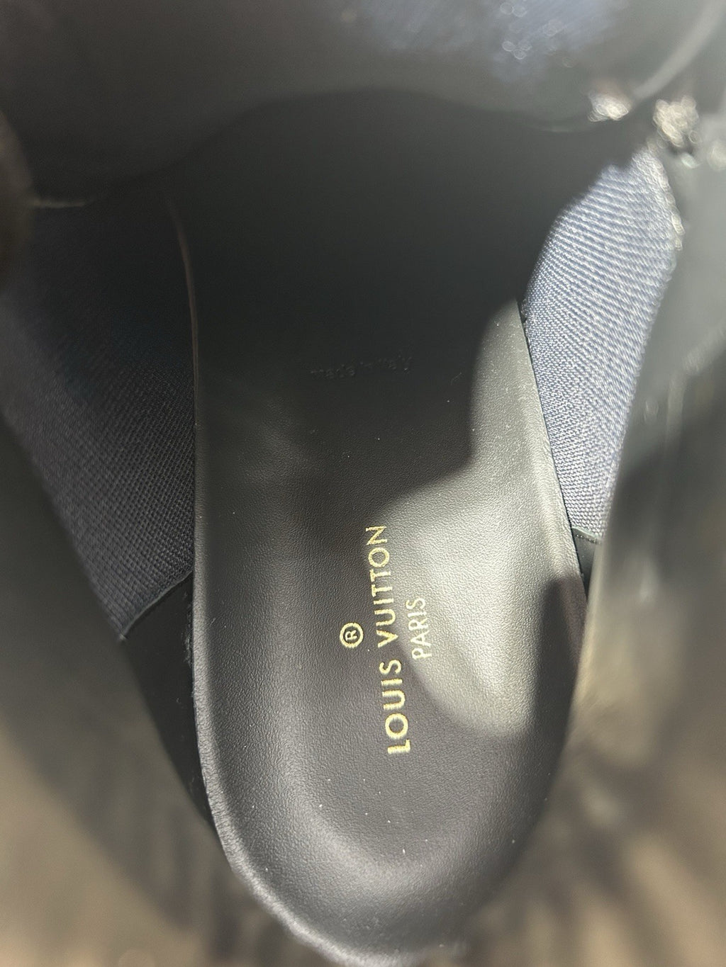 Louis Vuitton LV Rivoli High-Top Black Monogram LV Size 10