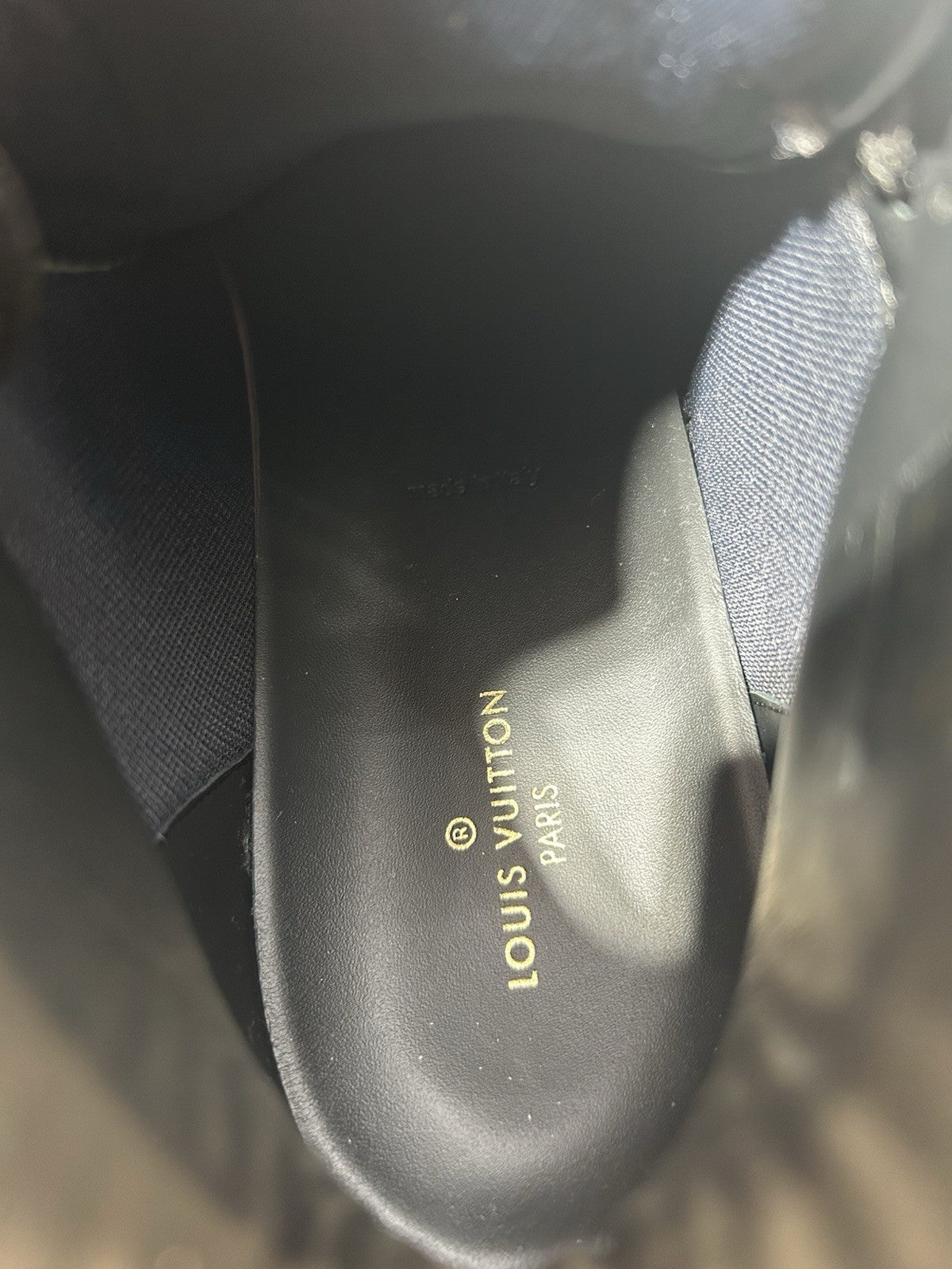 Louis Vuitton LV Rivoli High-Top Black Monogram LV Size 10