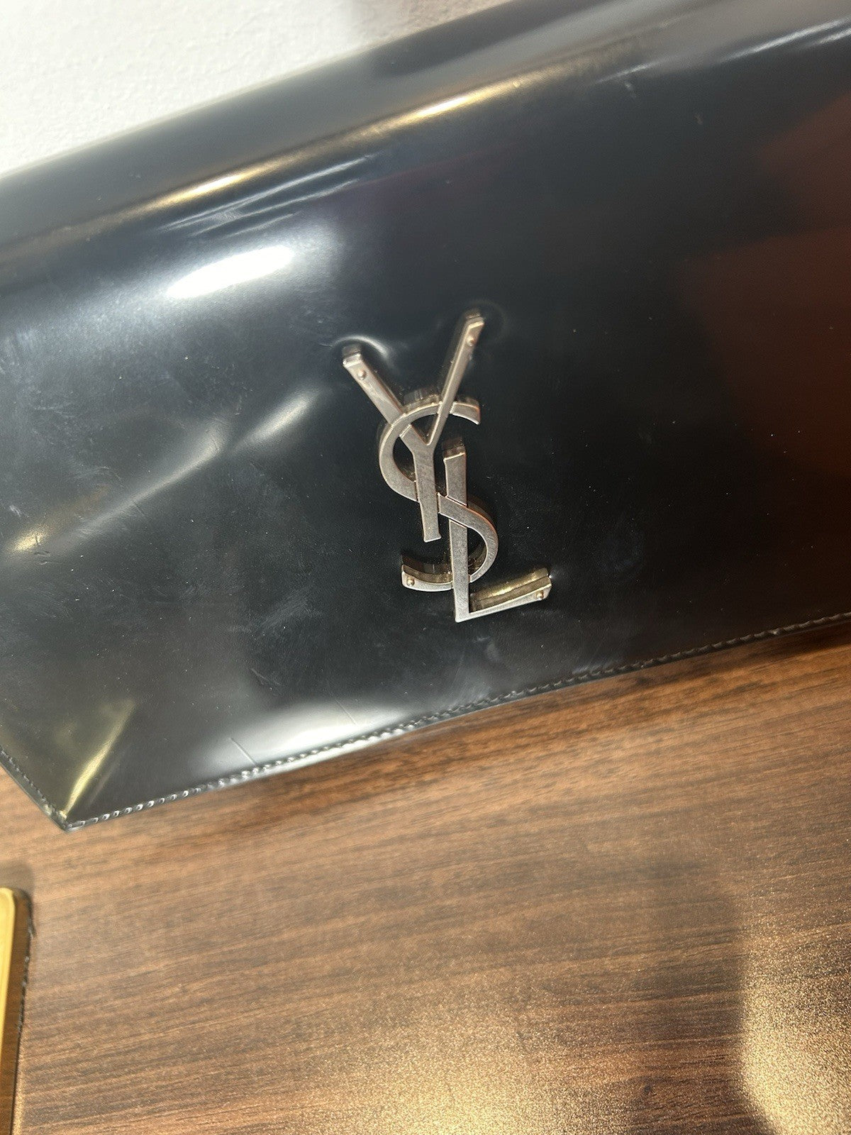 Saint Laurent YSL Signature Cassandre