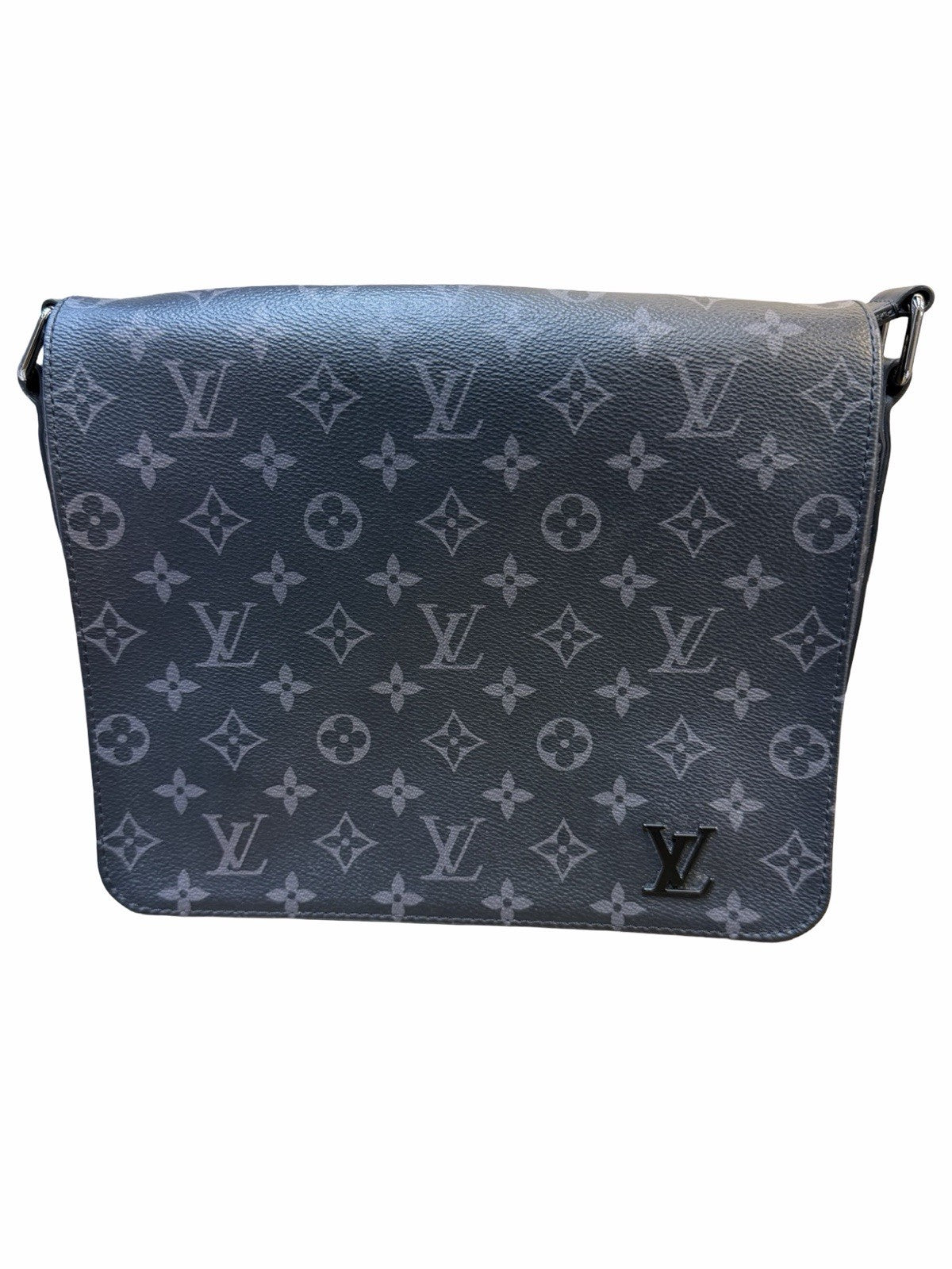 Louis Vuitton District PM