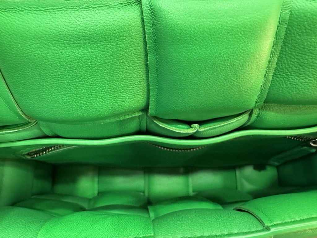 Bottega VenetaIntrecciato Padded Cassette Intrecciato Leather Cross Body Green