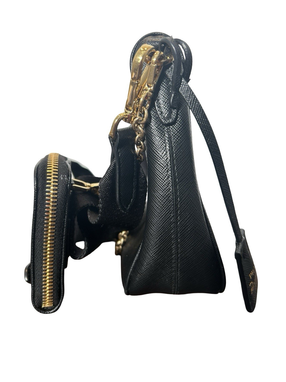 Prada Re-Edition 2005 Saffiano leather bag