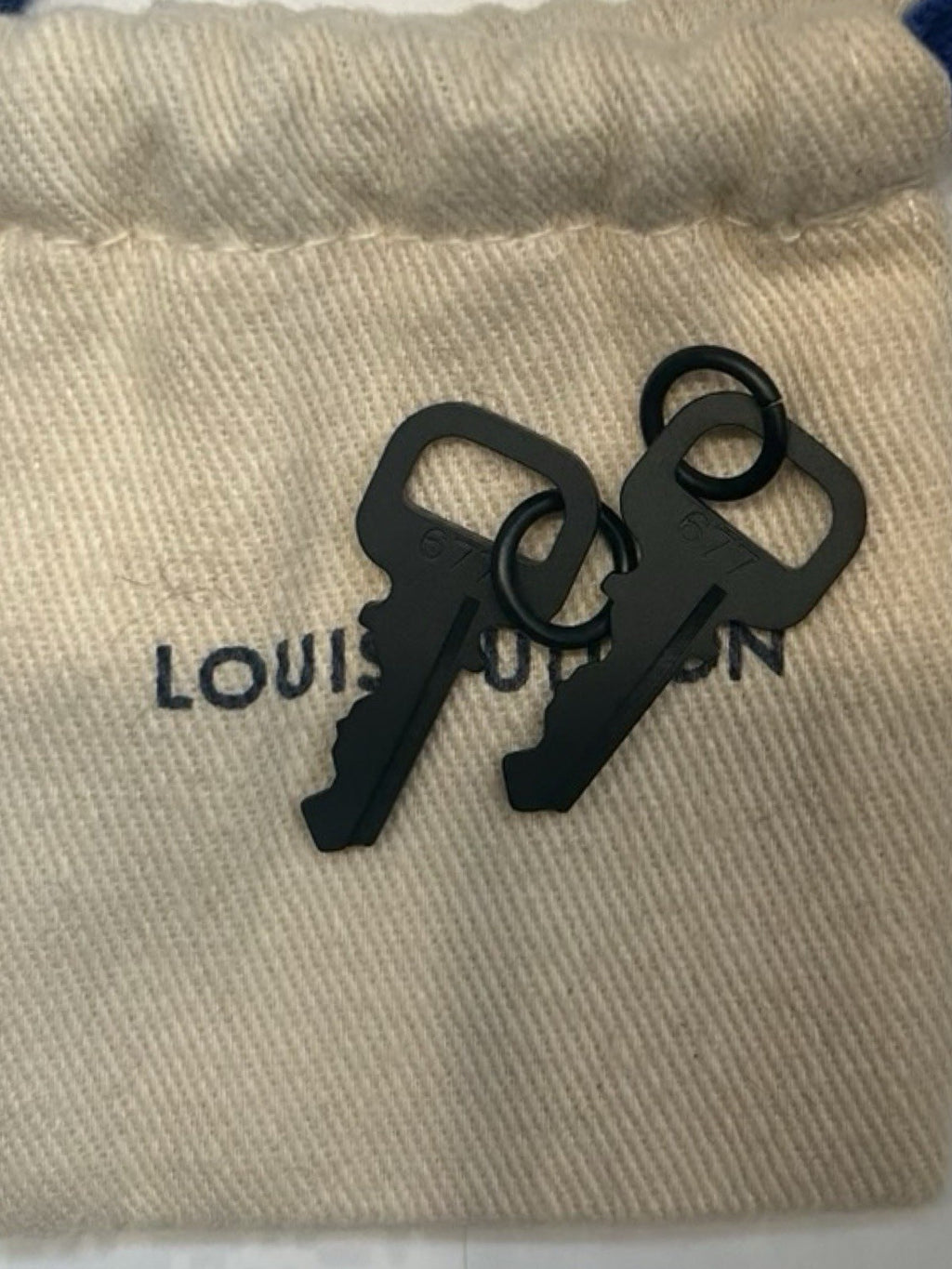 Louis Vuitton Mesh Keepall Bandouliere