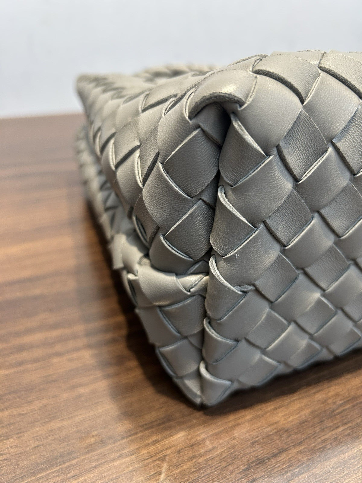 Bottega Veneta Andiamo Basalt 