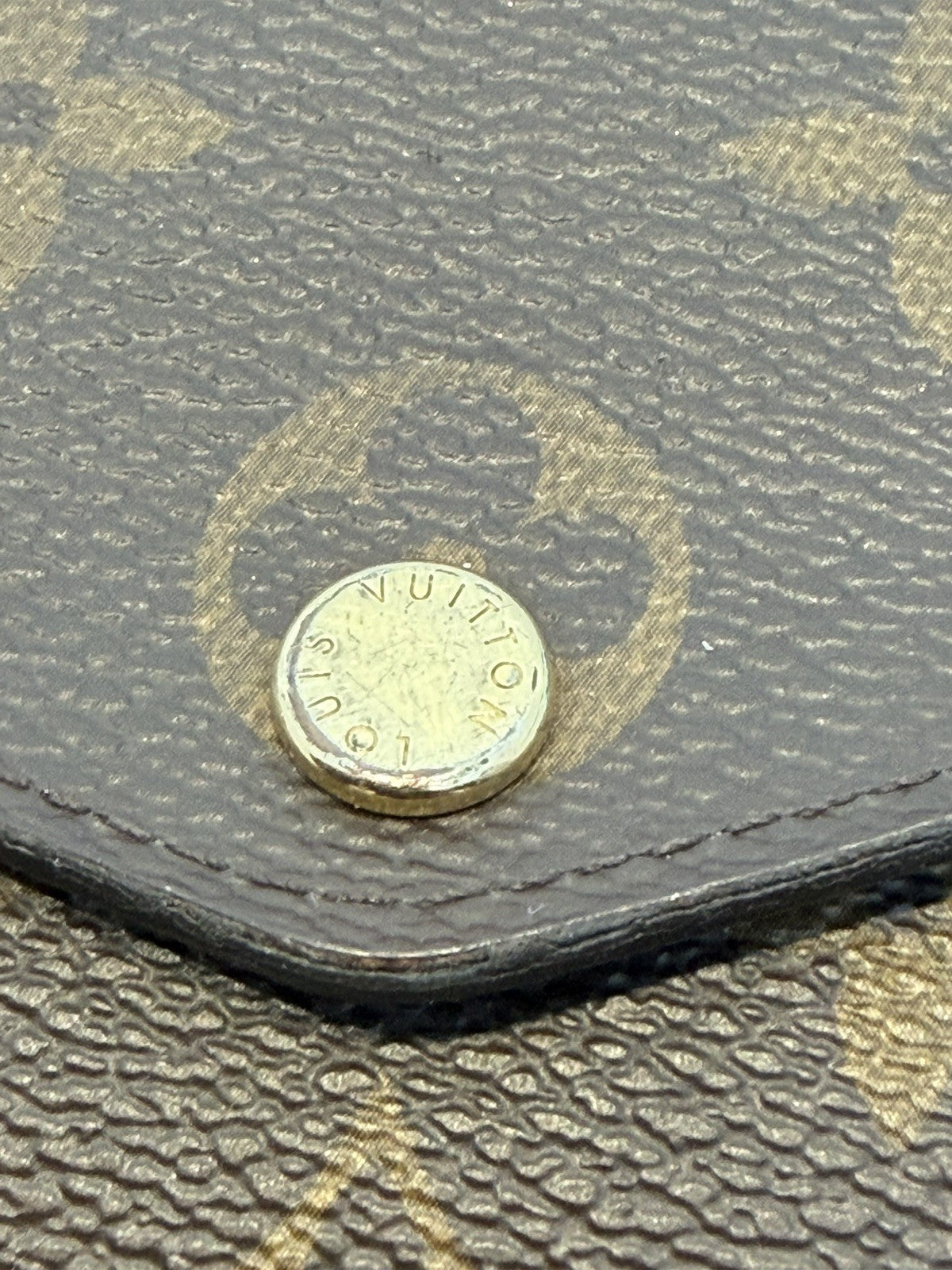 Louis Vuitton Sarah Wallet Red Inside