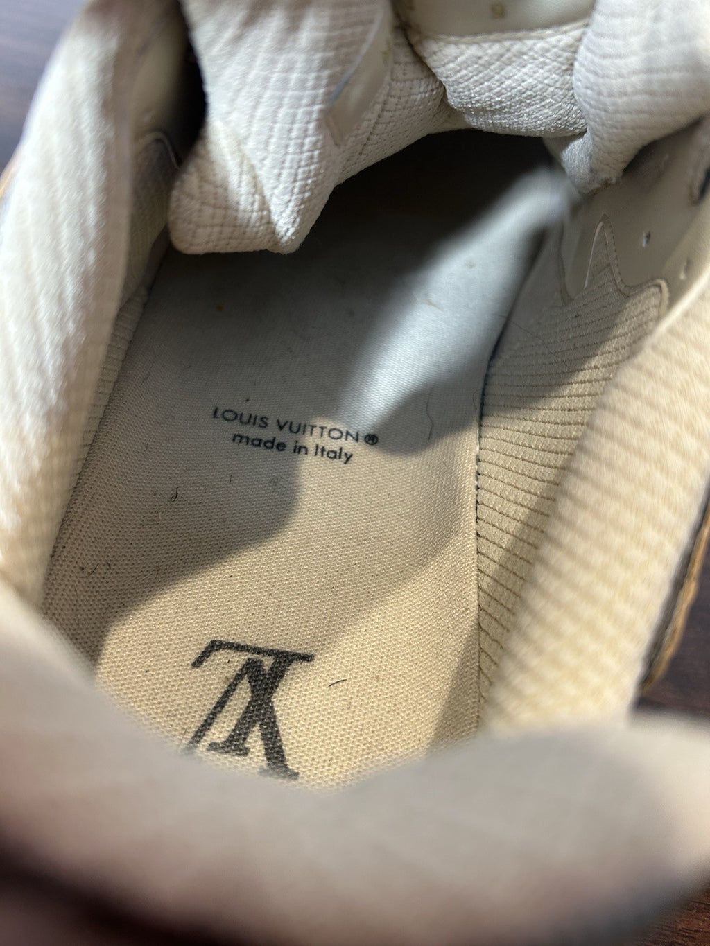 LOUIS VUITTON Metallic Canvas Mesh Mens LV Runner Tatic Sneakers 9 Beige