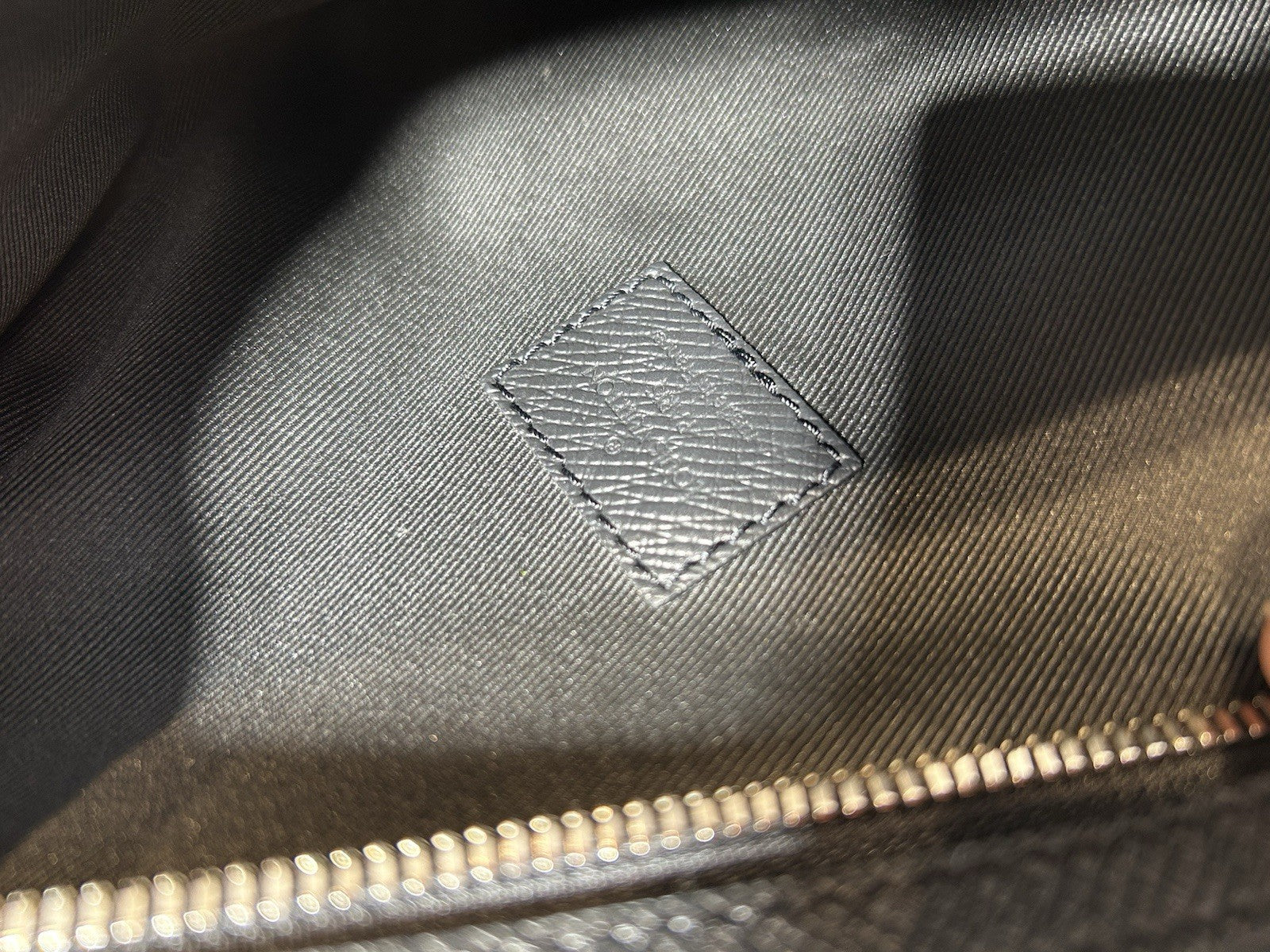 LOUIS VUITTON Taigarama Duo Slingbag Black