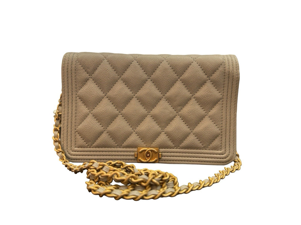 Chanel Caviar, Quilted Boy Wallet On Chain Grey ￼