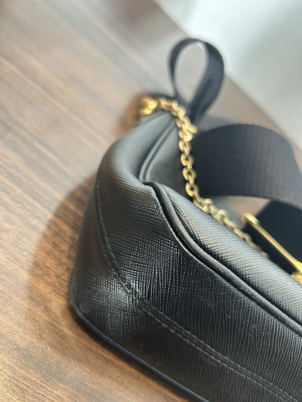 Prada Re-Edition 2005 Saffiano leather bag