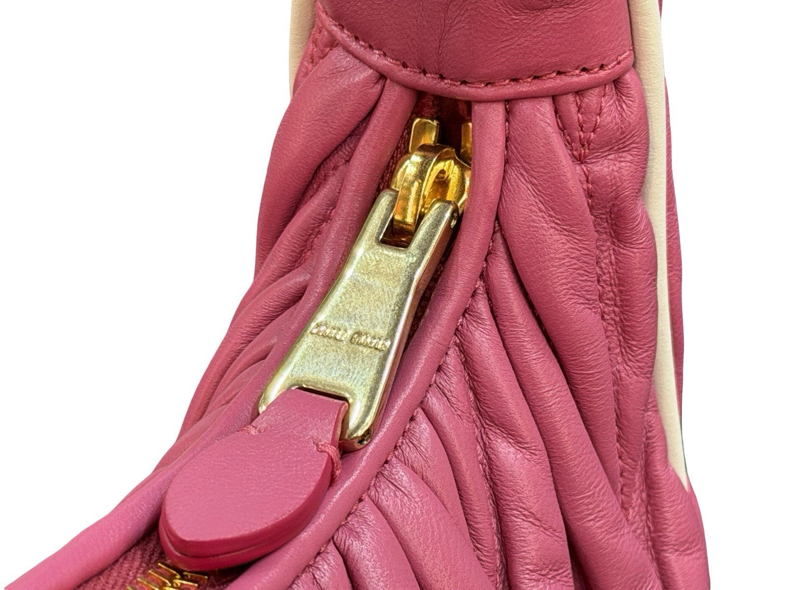 Miu Miu Wander Matelassé Nappa Leather Hobo Bag Small Pink