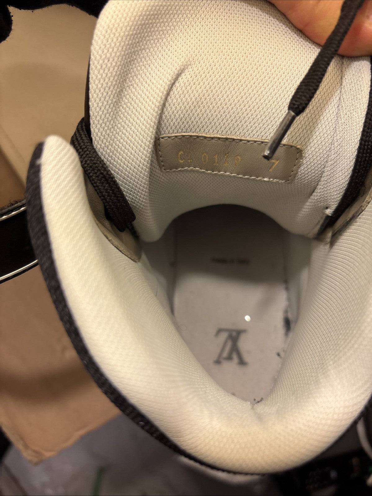 Louis Vuitton Montana Iv Trainer Leather High trainers
