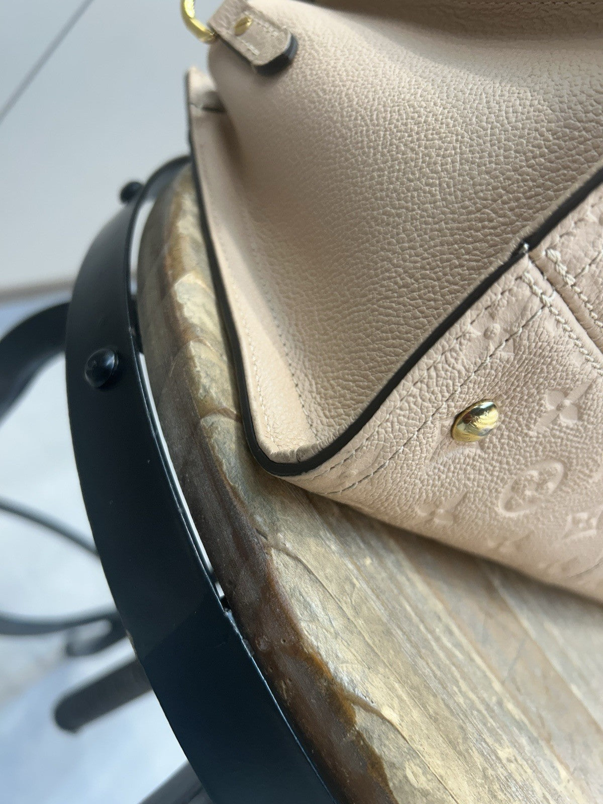 Louis Vuitton Sully Tote handbag