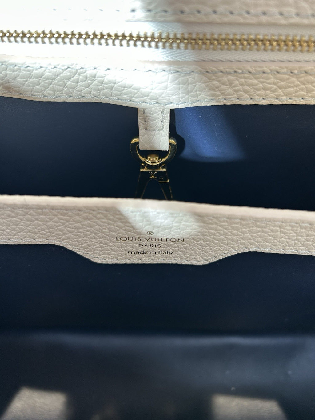 Louis Vuitton Capucines BB handbag in Navy Blue