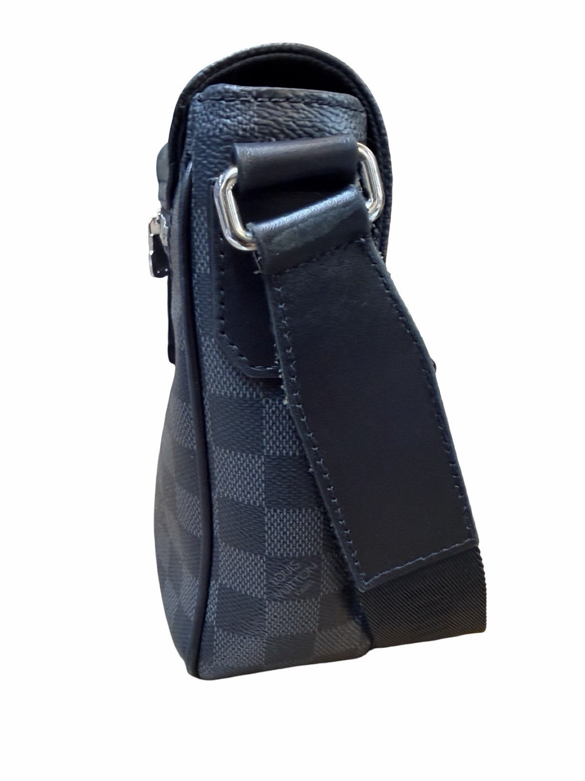 Louis Vuitton Damier Graphite District PM
