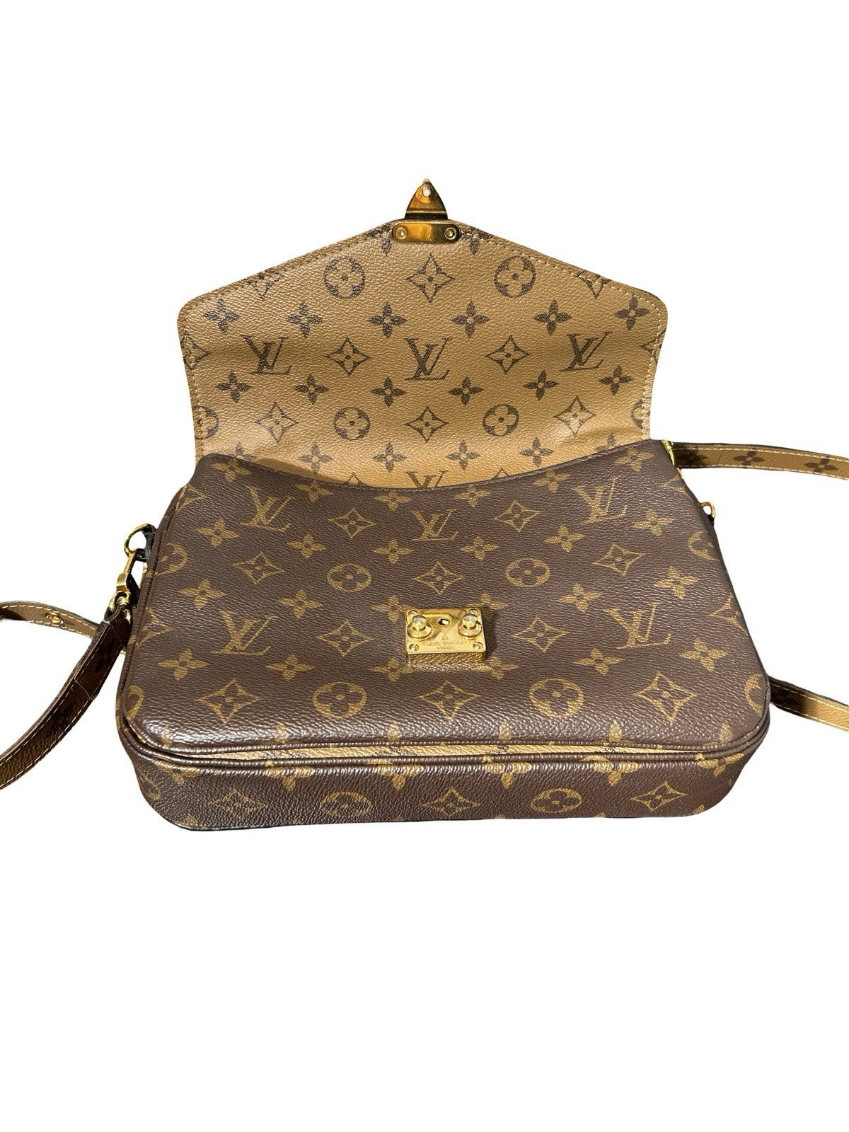 LOUIS VUITTON Reverse Monogram Pochette Metis