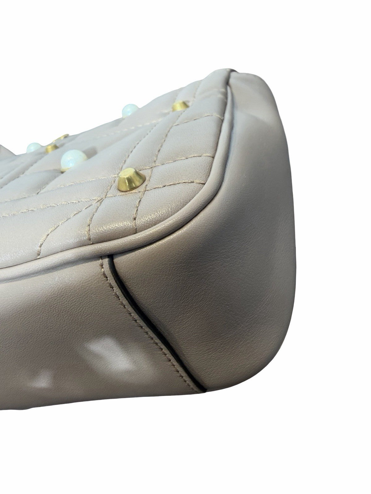 Gucci Faux Pearl Marmont Small With Gold Hardware Shoulder Bag