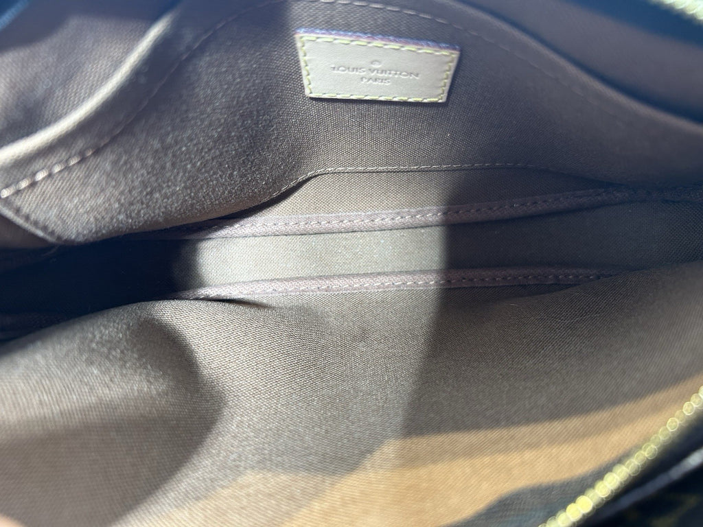 Louis Vuitton Multi Pochette Accessoires Monogram green