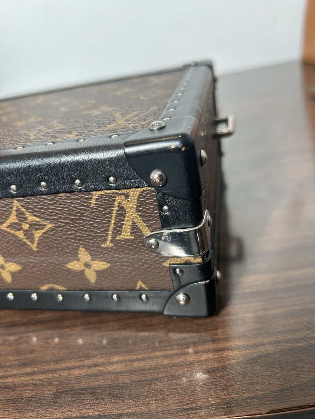 Louis Vuitton Clutch Box in Monogram Macassar canvas