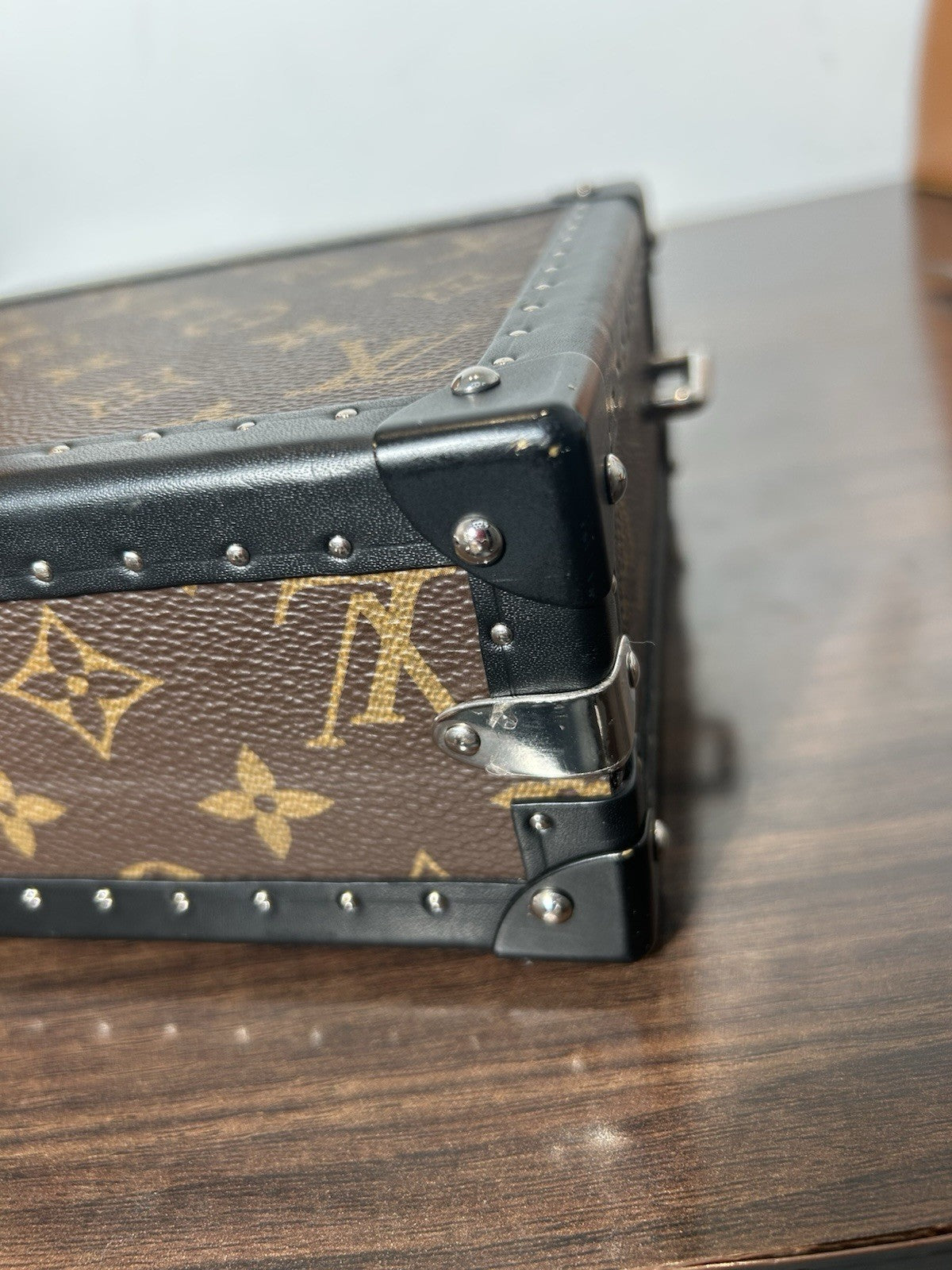 Louis Vuitton Clutch Box in Monogram Macassar canvas