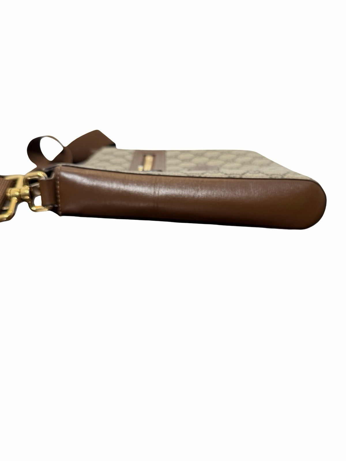 Gucci Interlocking G Messenger  Should bag 
