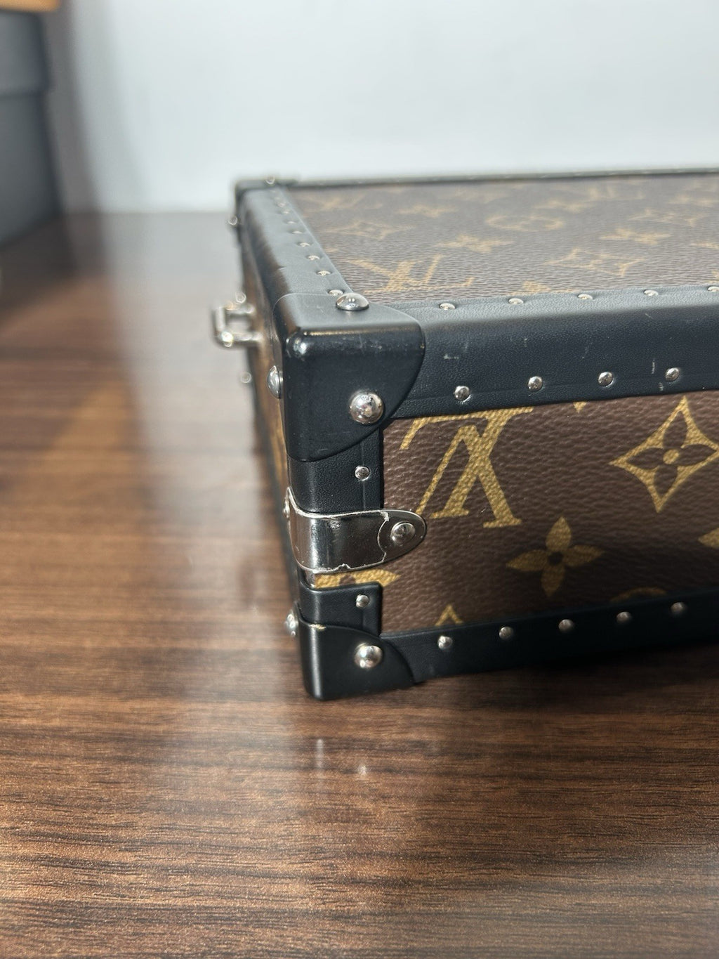 Louis Vuitton Clutch Box in Monogram Macassar canvas
