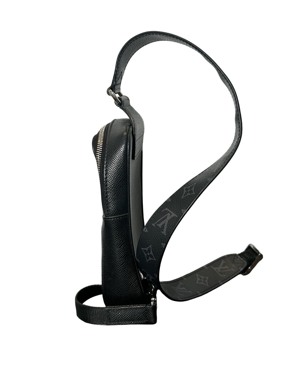 Louis Vuitton Outdoor Slingbag Monogram Taigarama