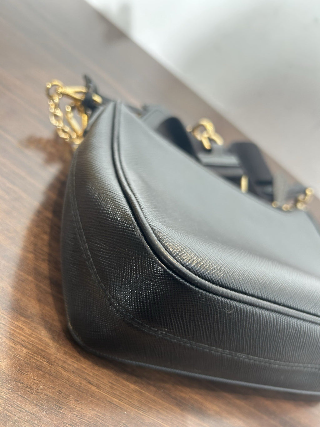 Prada Re-Edition 2005 Saffiano leather bag