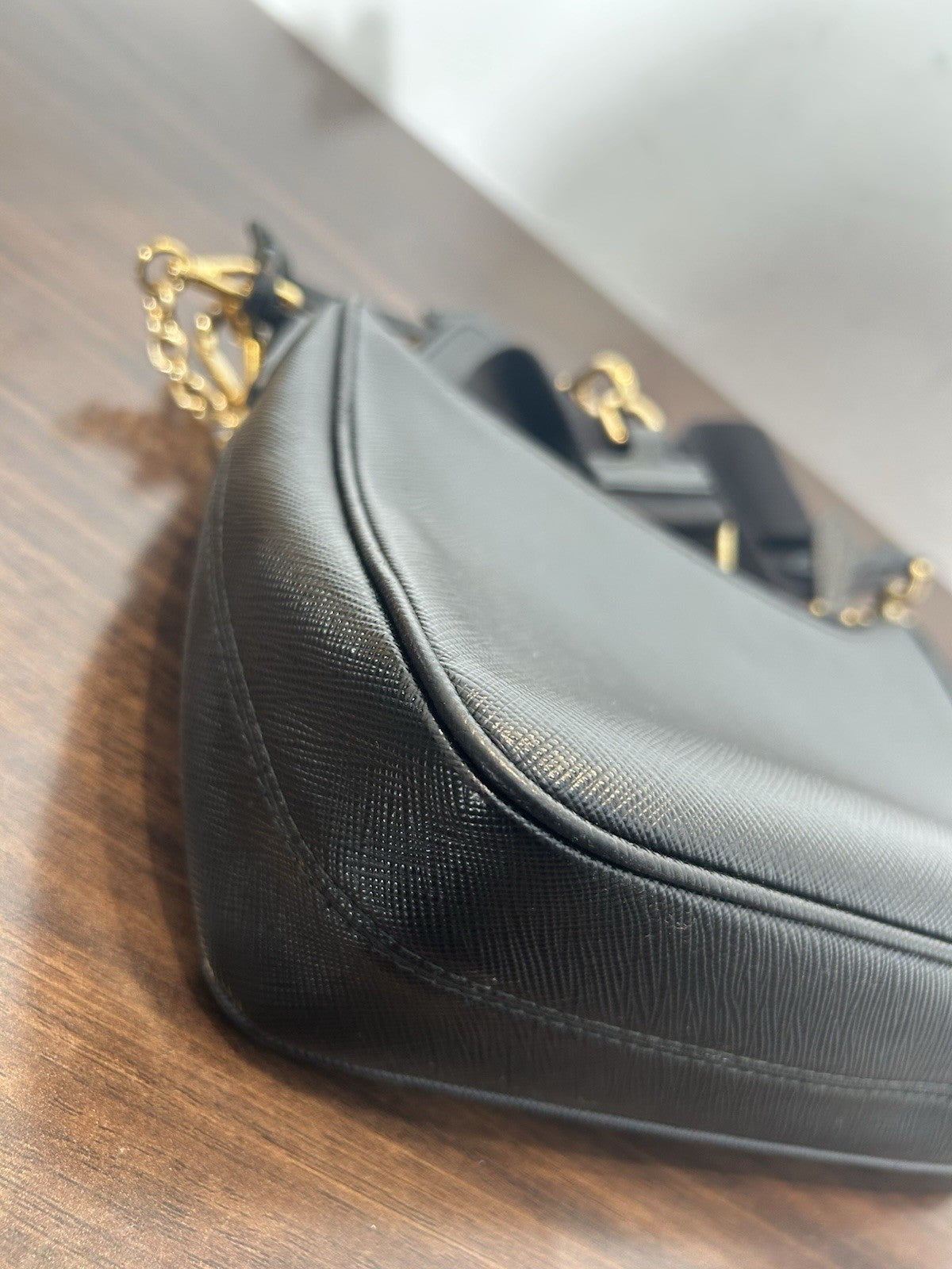 Prada Re-Edition 2005 Saffiano leather bag