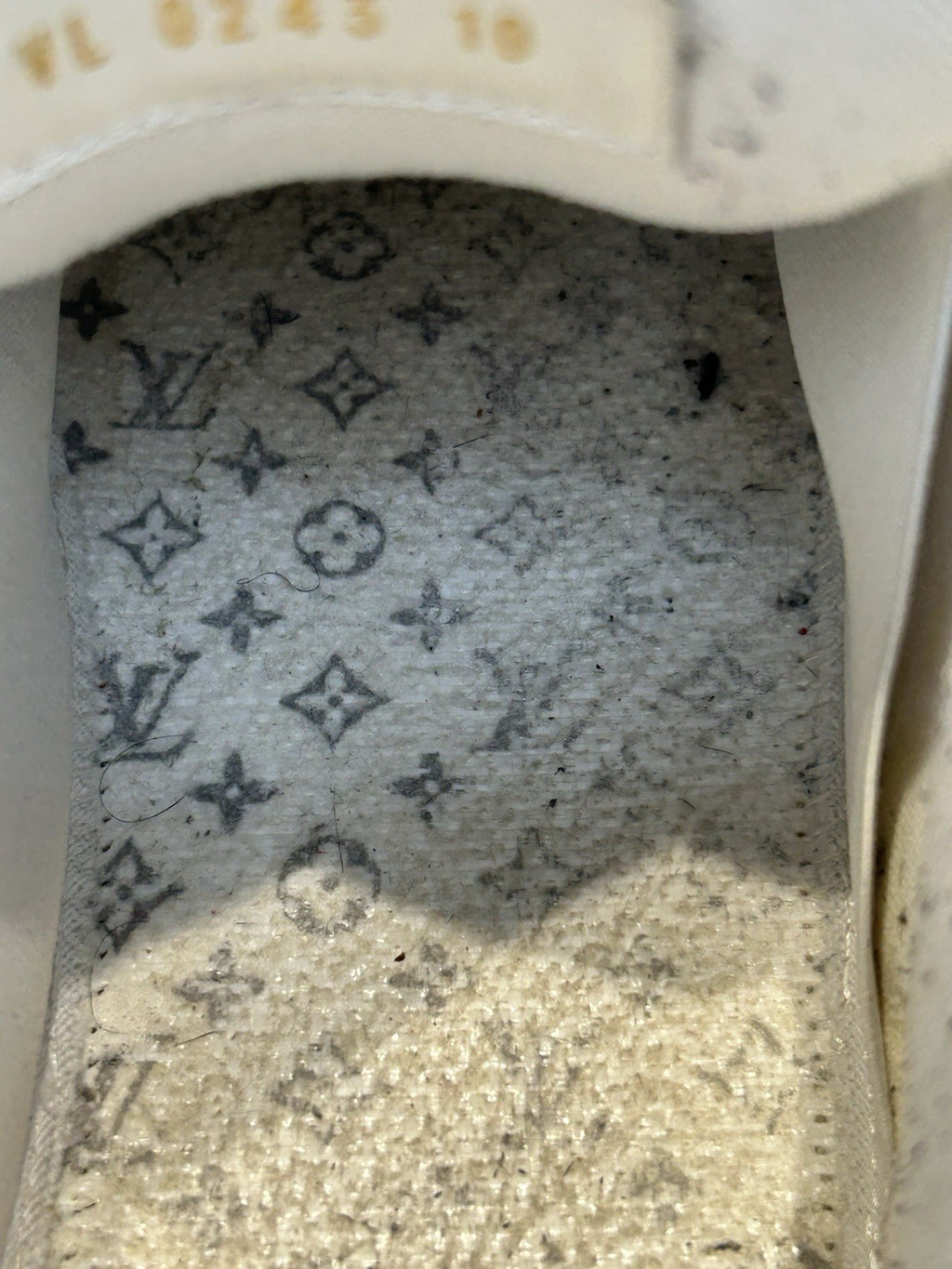 LOUIS VUITTON LV TRAINER MAXI SNEAKER WHITE VIRGIL ABLOH Size 10 LV / 11US