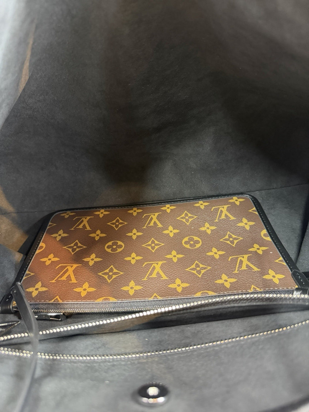 Louis Vuitton Leather Cargo Carryall PM 2024