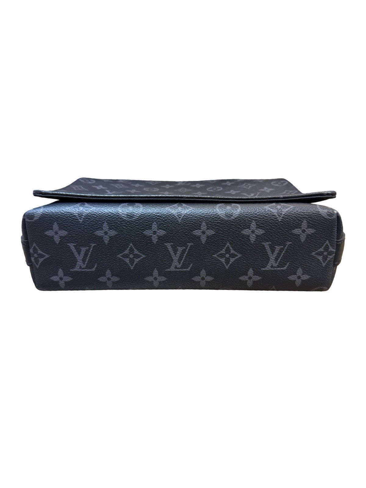 Louis Vuitton District PM