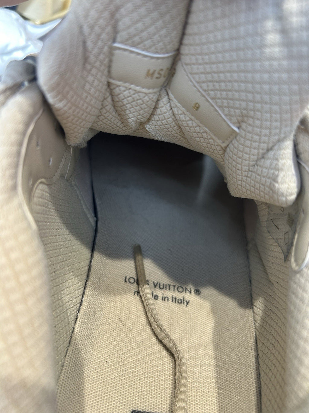 LOUIS VUITTON Metallic Canvas Mesh Mens LV Runner Tatic Sneakers 9 Beige