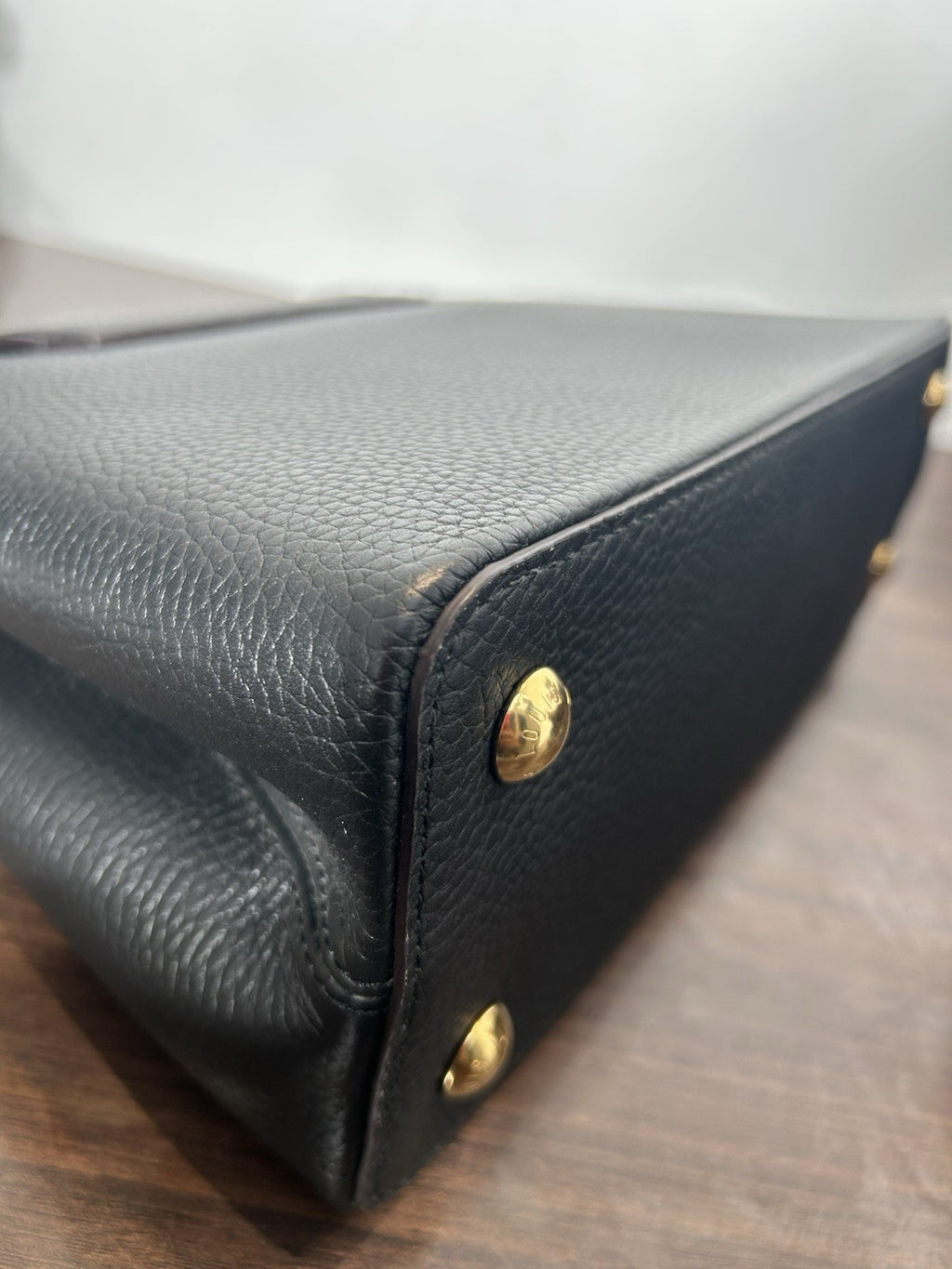 Louis Vuitton LV Monogram Capucines MM In Black Taurillon Leather