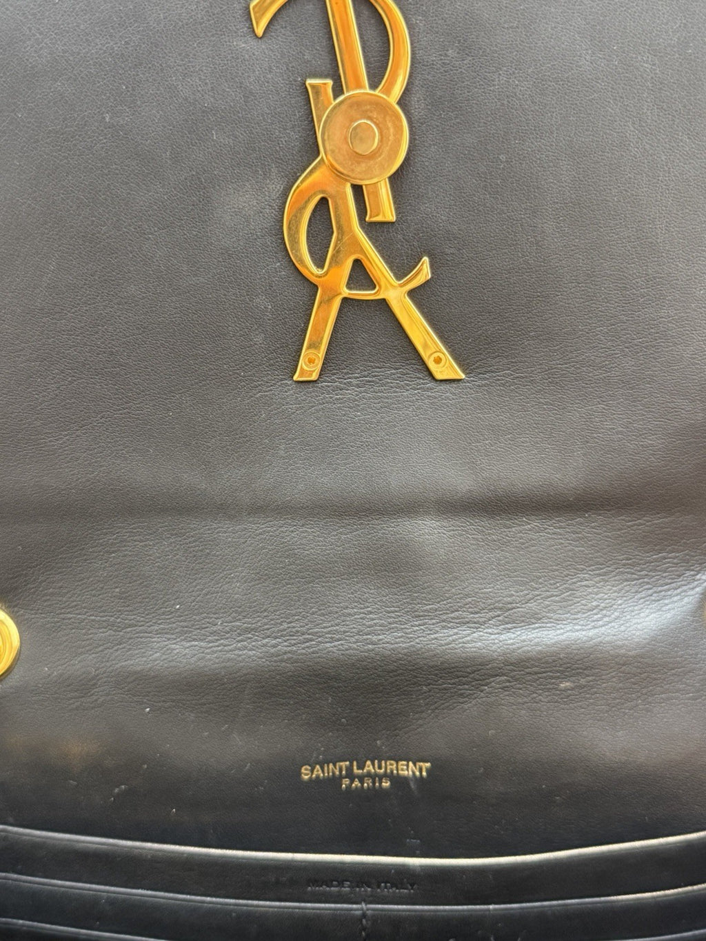 Saint Laurent  Medium Monogram Vicky Black Patent Should bag 