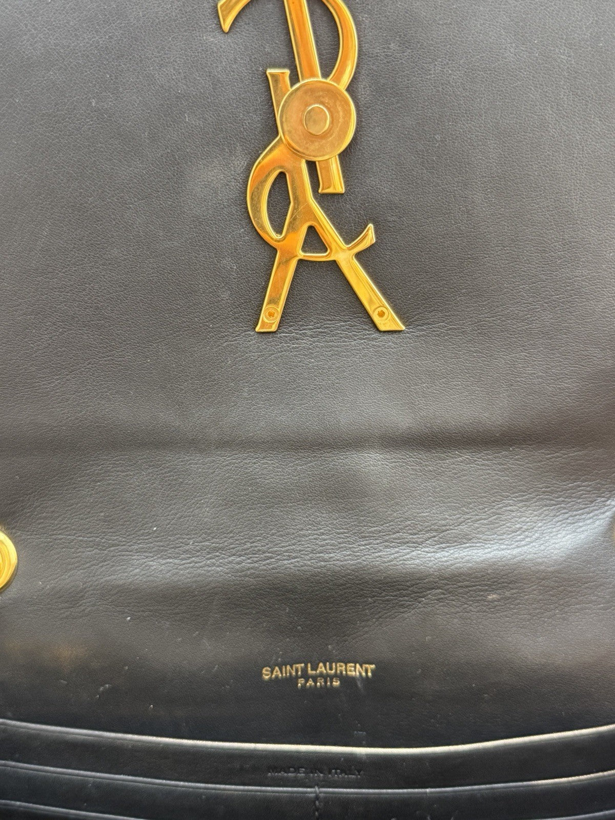 Saint Laurent  Medium Monogram Vicky Black Patent Should bag 