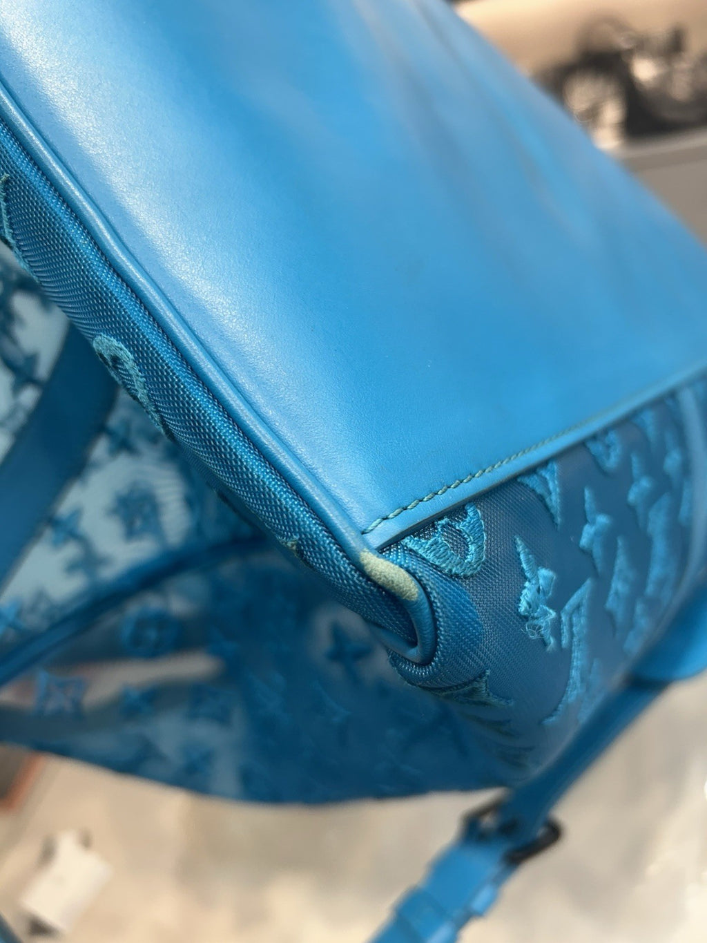 Louis Vuitton Mesh Keepall Bandouliere